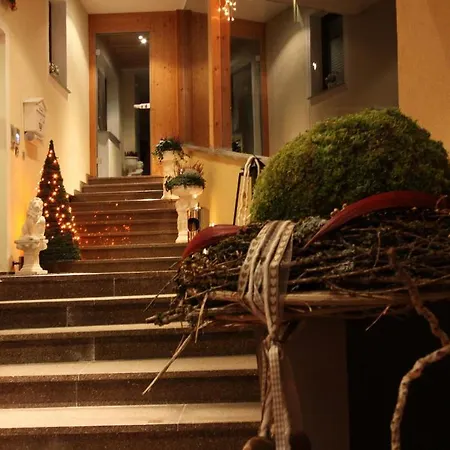 Peter Ξενοδοχείο με διαμερίσματα Ζόλντεν