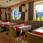 彼得公寓酒店 4* 索尔登